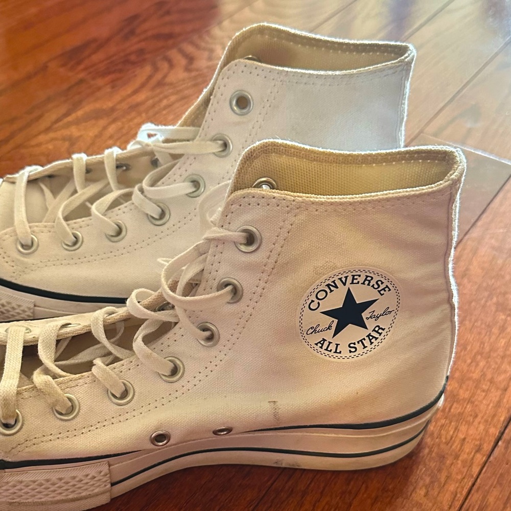 selling all star converse size 8 - Picture 2 of 6